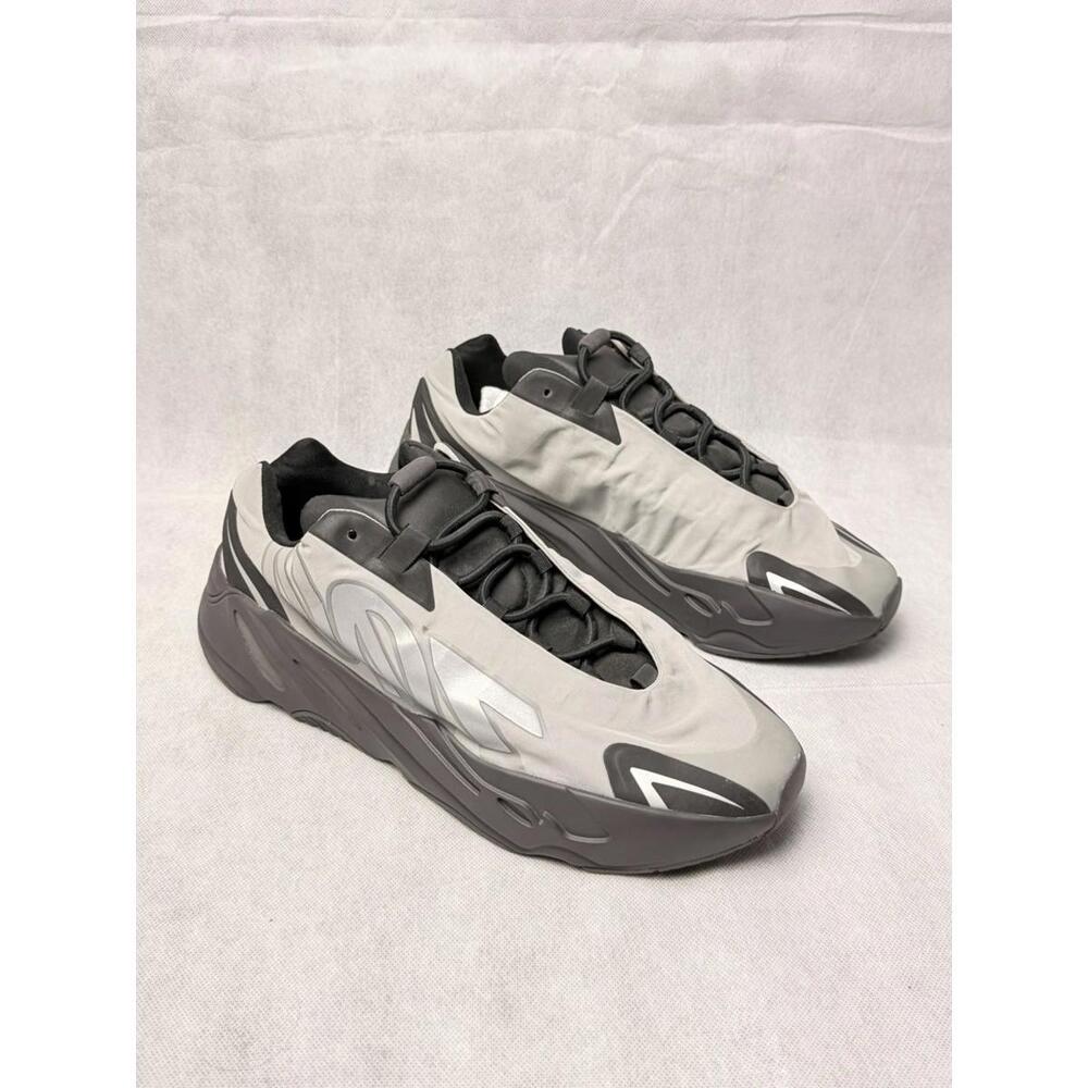 Adidas Yeezy Boost 700 MNVN Geode Men’s SZ 12 GW9524 Excellent Condition